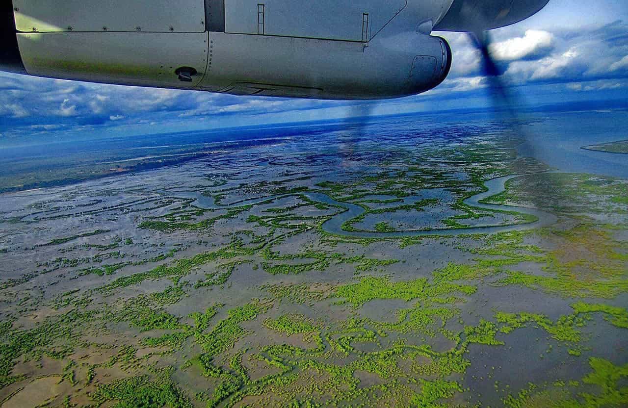 Vue aérienne de la Casamance avant l'atterrissage à Cap Skirring